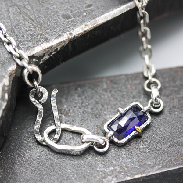 Bracelet rectangle faceted Siamese blue sapphire with oxidized sterling silver chain
