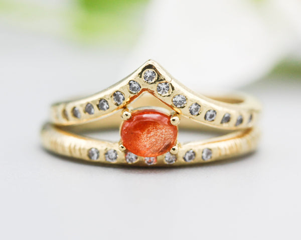Set of 2 Oval cabochon sunstone ring and tiny diamond on 14k gold band set with 14k gold hammer texture design band ring and tiny 15 diamond