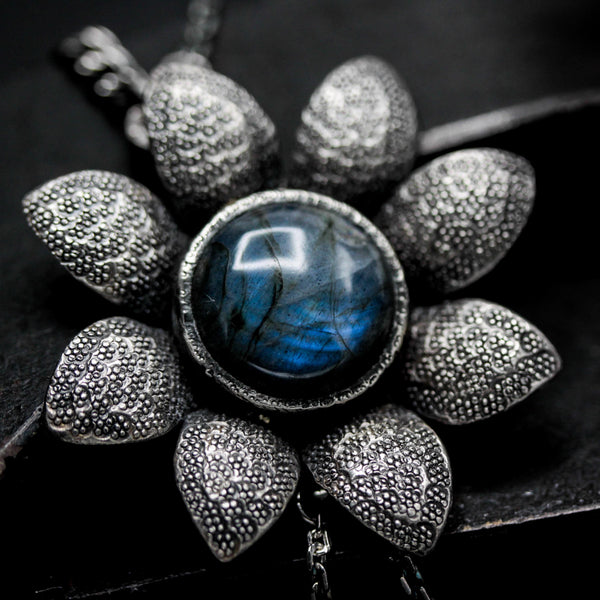 Floral Labradorite Pendant Necklace – Sterling Silver with Blue & Green Kyanite Accents