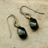 Onyx drops twist faceted earrings with oxidized sterling silver hooks - Metal Studio Jewelry