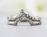 Silver hammer texture design band ring with tiny 3 freshwater pearls set with silver hammer texture band ring with tiny 7 freshwater pearls