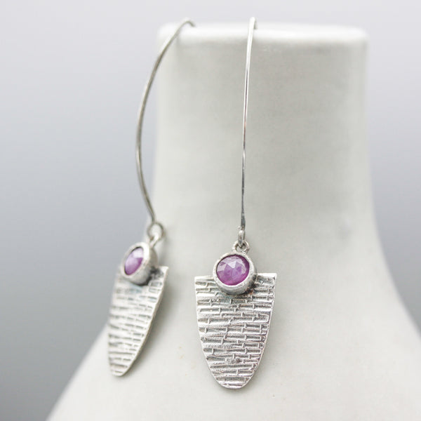Pink sapphire earrings in semi-oval sterling silver with engraving design oxidized technique and sterling silver hooks style