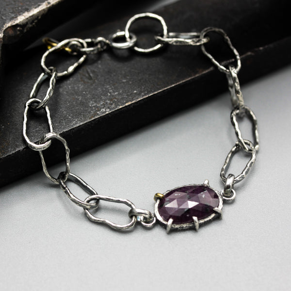 Bracelet oval red Ruby and yellow sapphire decoration with hoop hard texture oxidized sterling silver chain