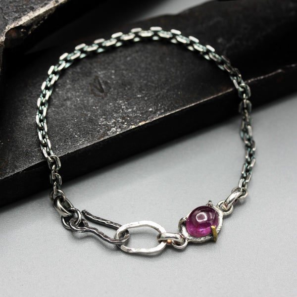 Bracelet rectangle Siamese pink sapphire with oxidized sterling silver chain