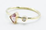 Fan-Shaped Pink Stone Ring in 18k Gold with Clear Accent — product view 2