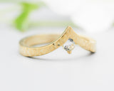 White topaz ring 14k gold crown design with hammer texture band