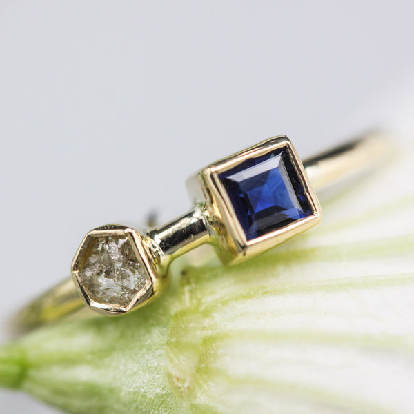 Princess cut Blue sapphire ring in bezel settings and tiny diamond with 18k gold high polished band