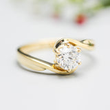 Round Brilliant Lab diamond ring in prongs setting with 18k gold high polish band