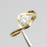 Round Brilliant Lab diamond ring in prongs setting with 18k gold high polish band