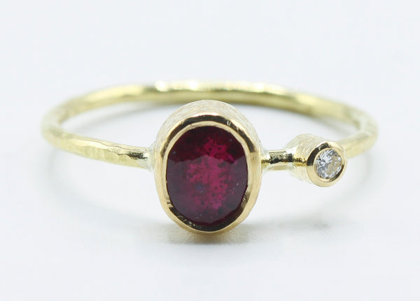 Oval Faceted Red Stone Ring in 18k Gold with Clear Accent — product view 1