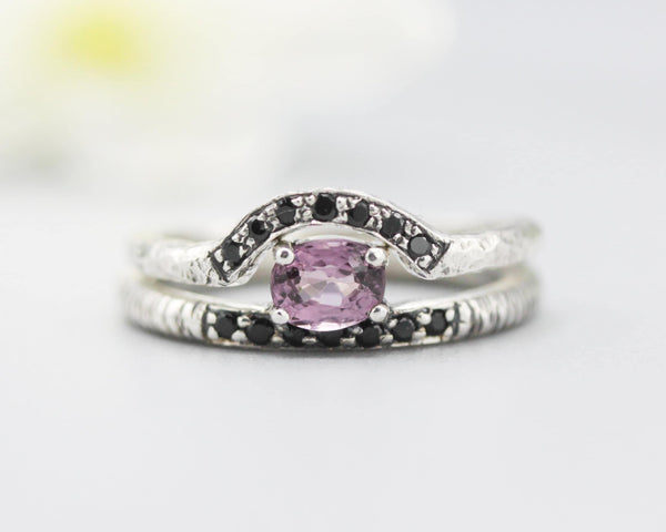 Set of 2 Oval pink tourmaline ring and tiny black spinel set with silver with hammer texture design band ring with tiny 7 black spinel